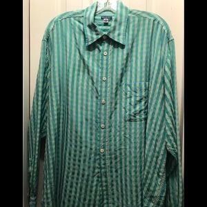 Men’s XL shirt